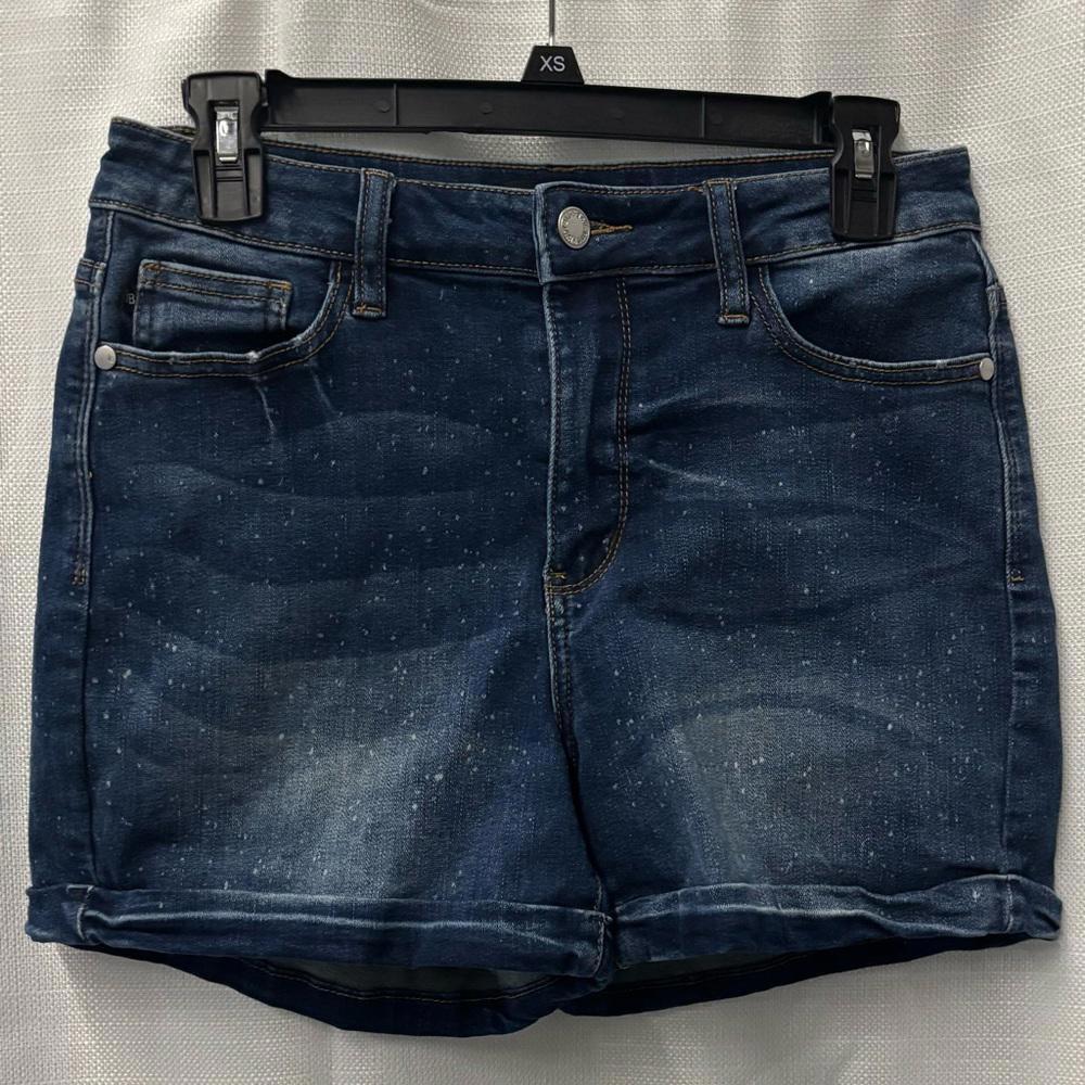 Judy Blue Medium Splattered High Rise 4” Jean Short Dark Wash EUC JB150081